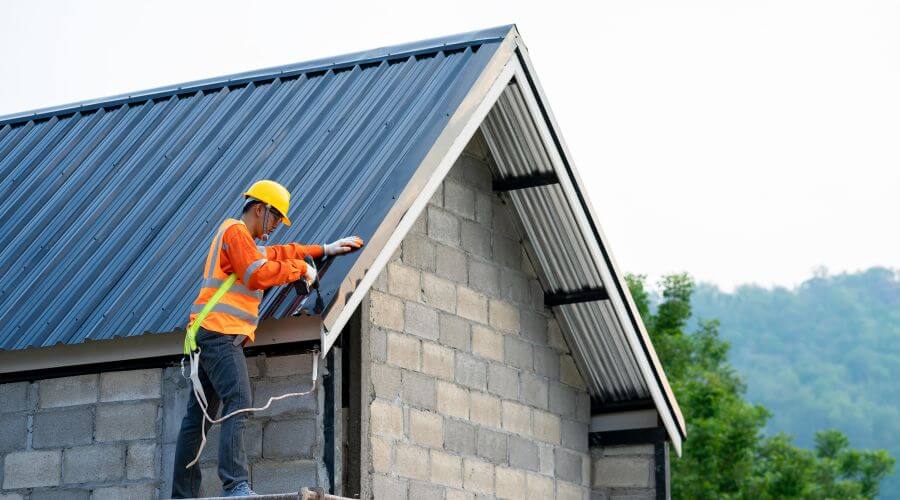 Professional residential roofers in Deer Lodge, MT